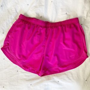 Nike Tempo Dri-Fit Shorts - Hot Pink